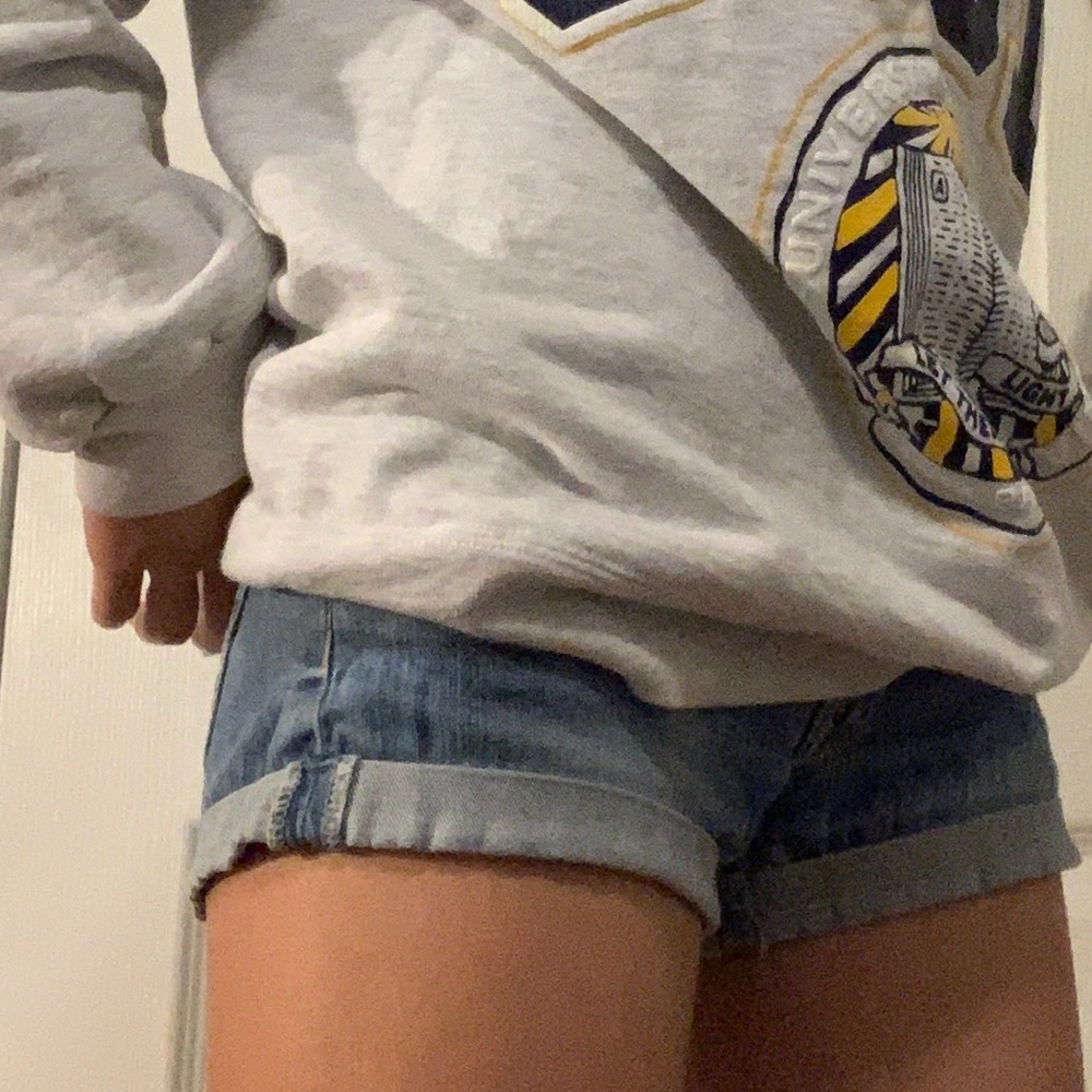 Jean short shorts